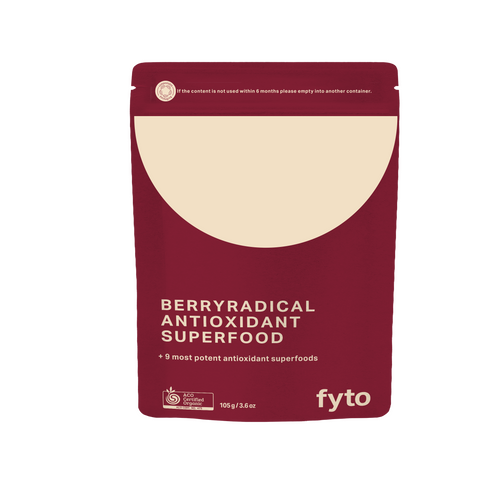 BERRY RADICAL ANTIOXIDANT <br /> Certified Organic <br /> From 100% plants <br /> Compostable packaging